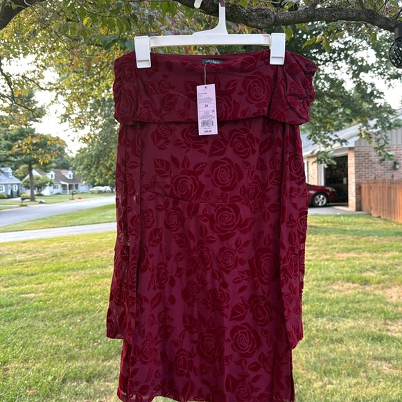 Women’s dress - Picture 1 of 1